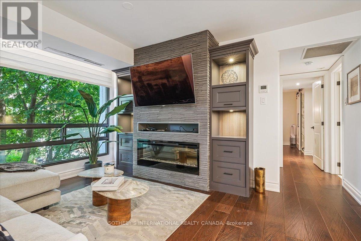 302 - 449 Walmer Road, Toronto, Ontario  M5P 2X9 - Photo 5 - C12313345