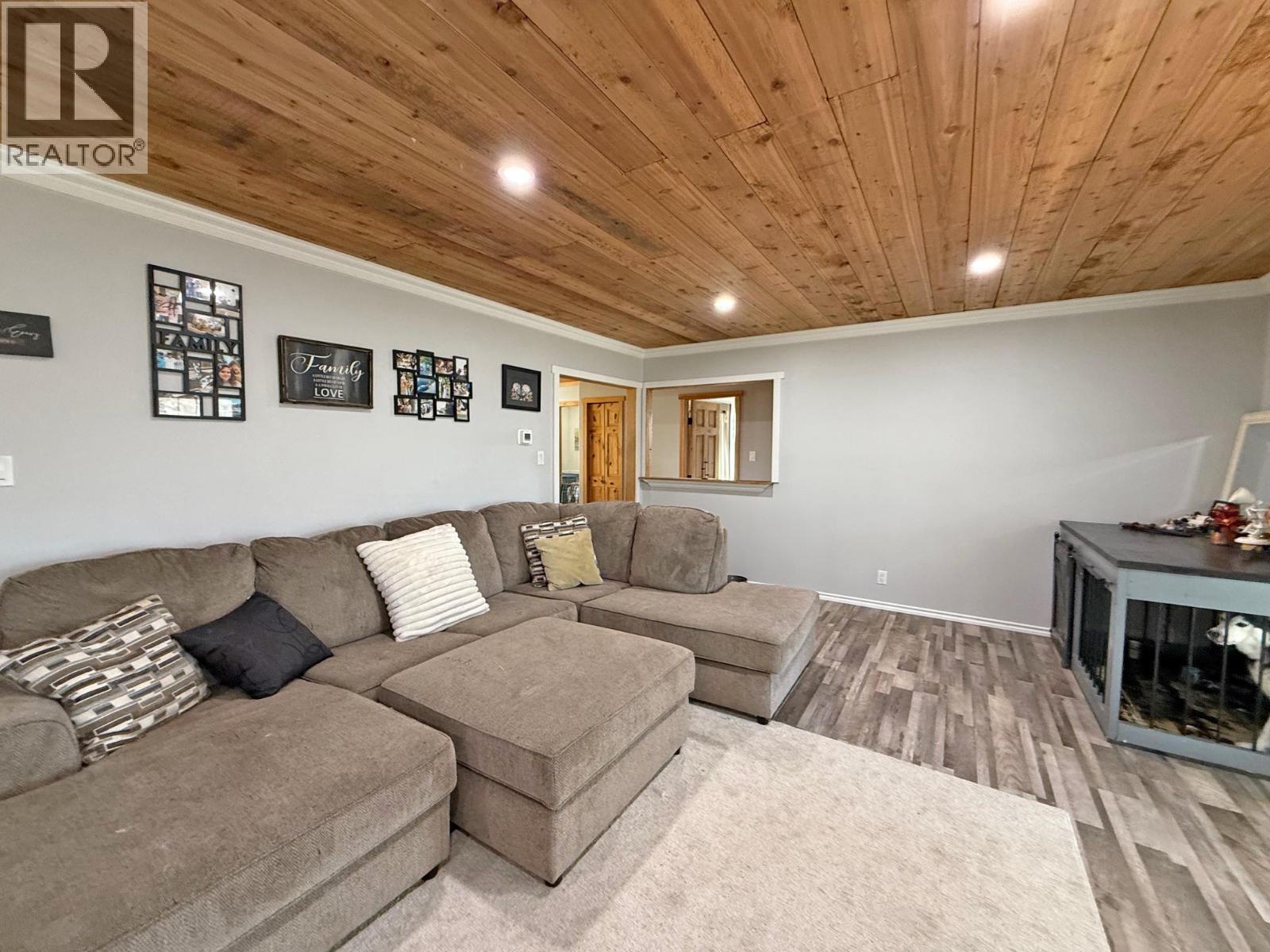 335 Clearview Crescent, Williams Lake, British Columbia  V2G 2H4 - Photo 8 - R3057692