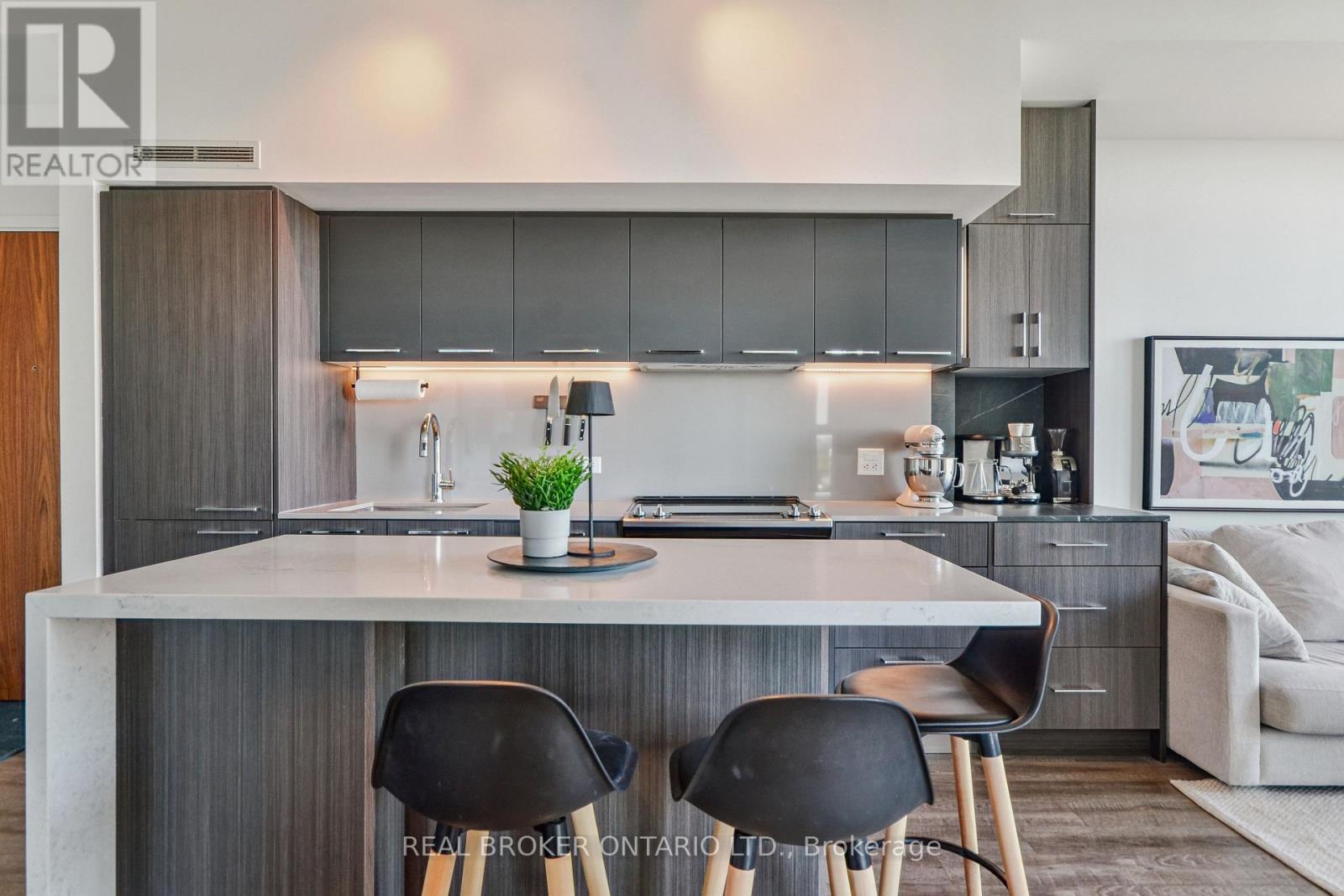 1102 - 30 Baseball Place, Toronto, Ontario M4M 0E8 - Photo 1 - E12513214