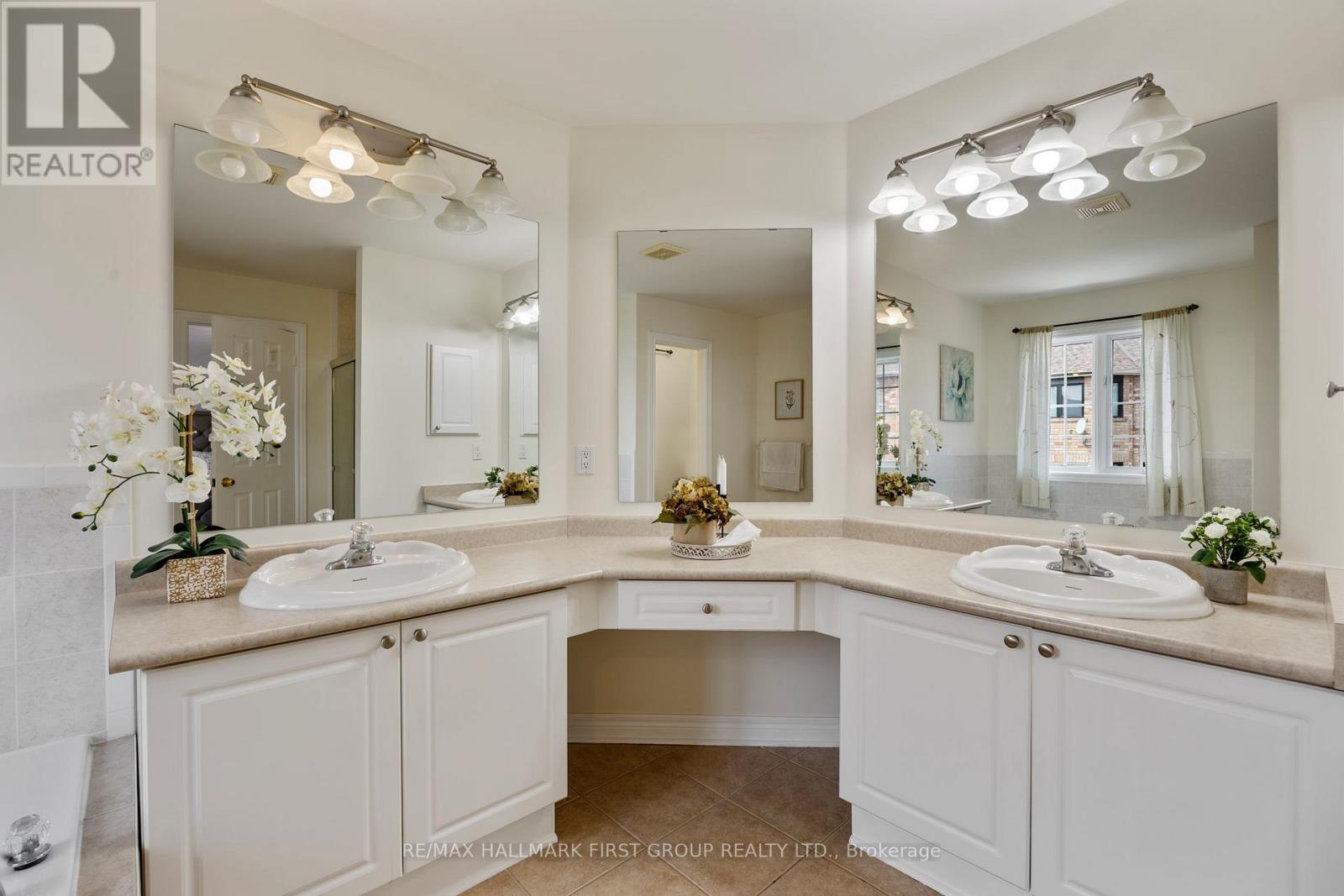 19 Ballgrove Crescent, Ajax, Ontario L1T 4Z3 - Photo 27 - E12513216