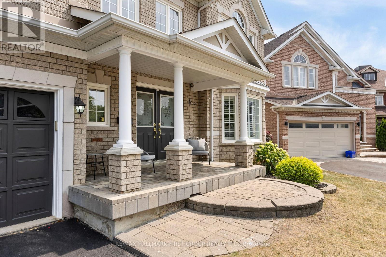 19 Ballgrove Crescent, Ajax, Ontario L1T 4Z3 - Photo 3 - E12513216