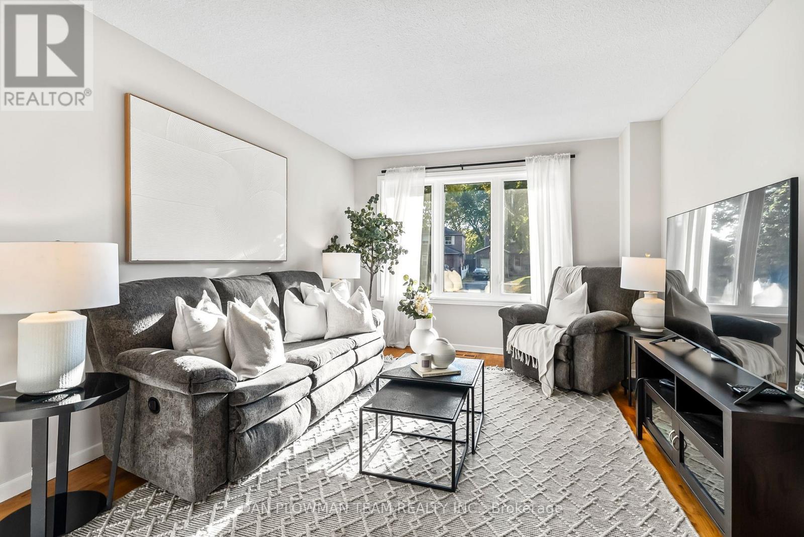 33 Delaney Drive, Ajax, Ontario  L1T 2K4 - Photo 7 - E12513230