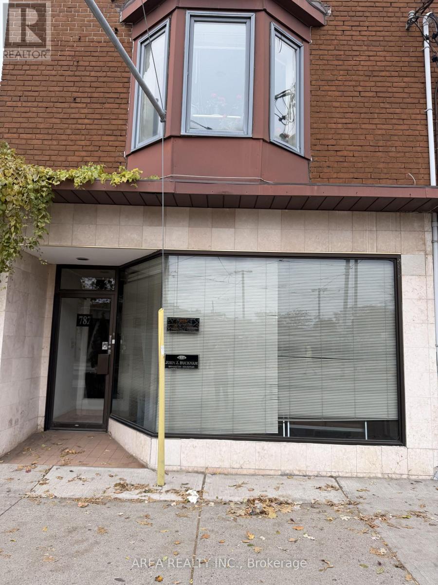 Main Fl - 782 Broadview Avenue W, Toronto, Ontario M4K 2P7 - Photo 1 - E12513234