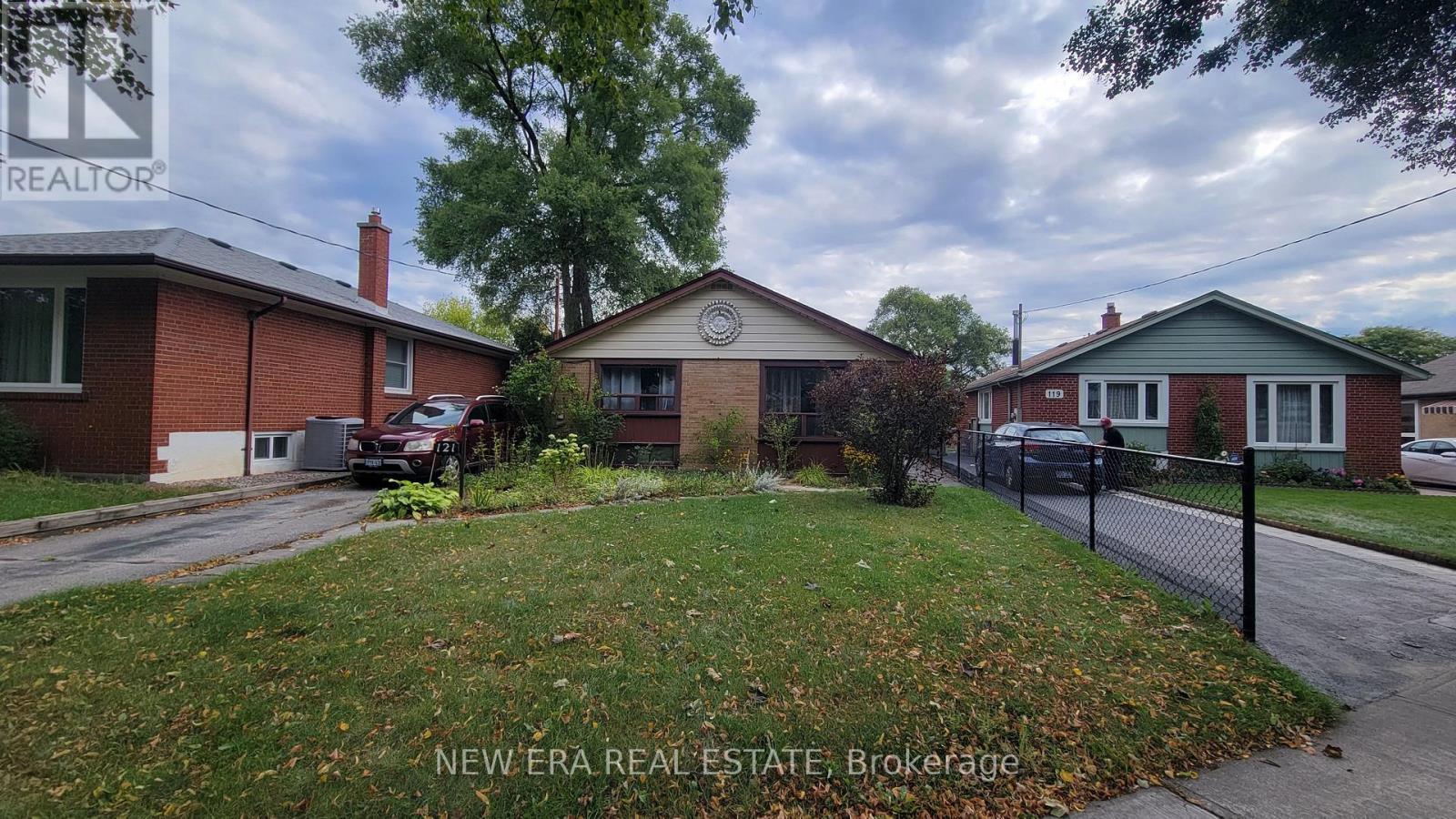 121 Pandora Circle, Toronto, Ontario M1H 1V8 - Photo 4 - E12513270