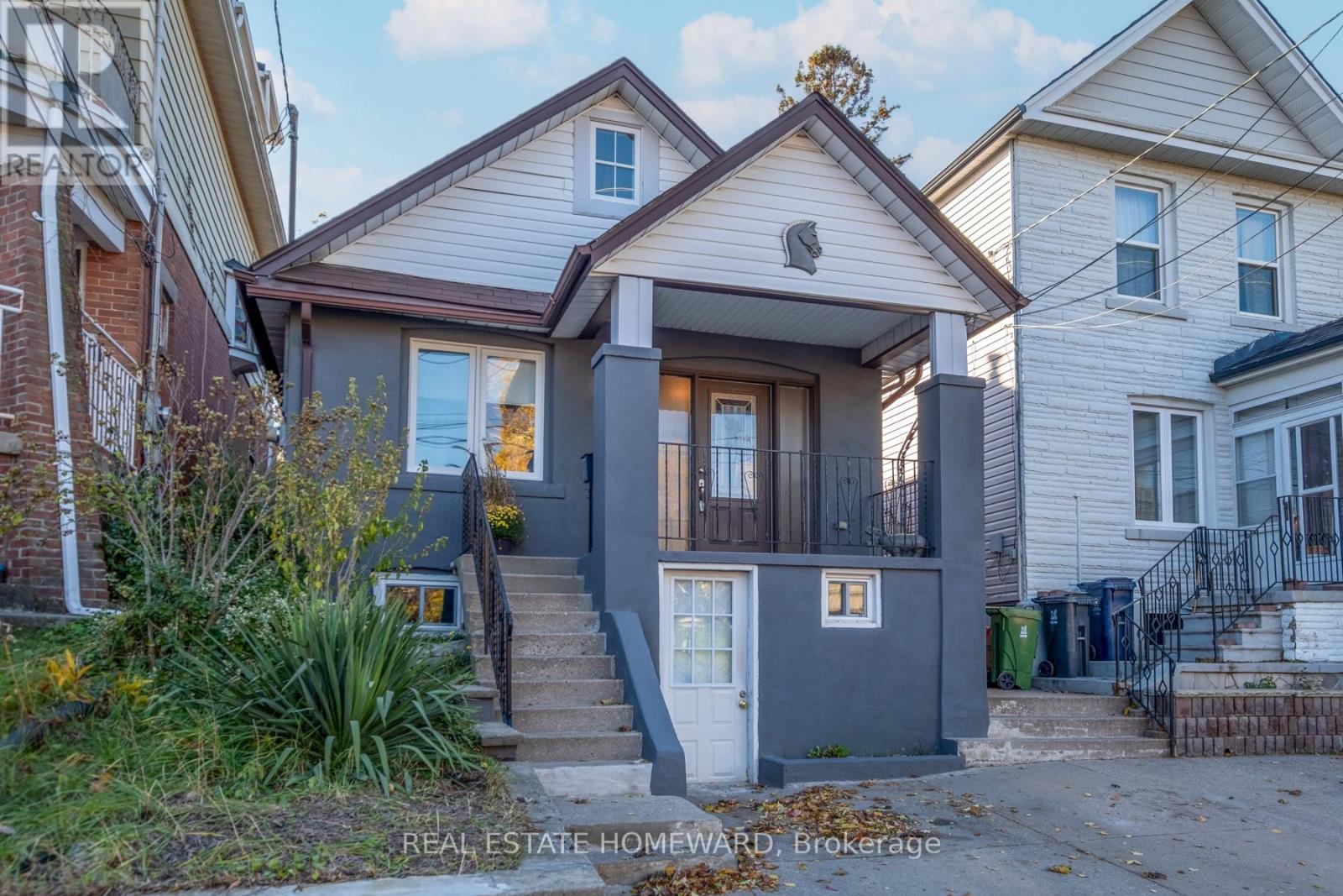 144 Westlake Avenue, Toronto, Ontario  M4C 4R9 - Photo 1 - E12513298