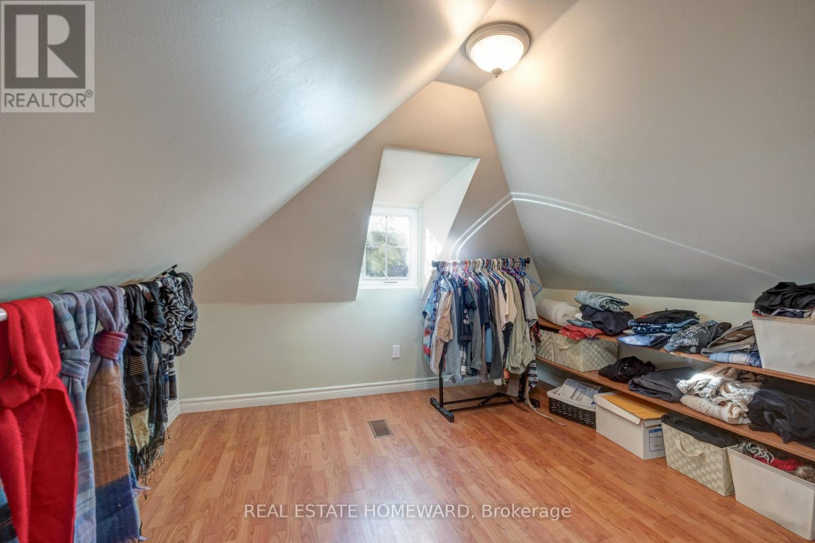 144 Westlake Avenue, Toronto, Ontario  M4C 4R9 - Photo 25 - E12513298