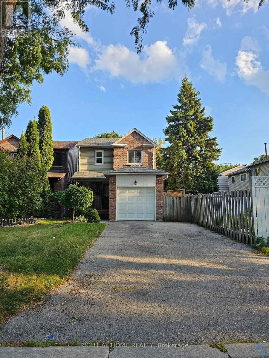 19 Greenfield Crescent, Whitby, Ontario L1N 7G2 - Photo 1 - E12513322