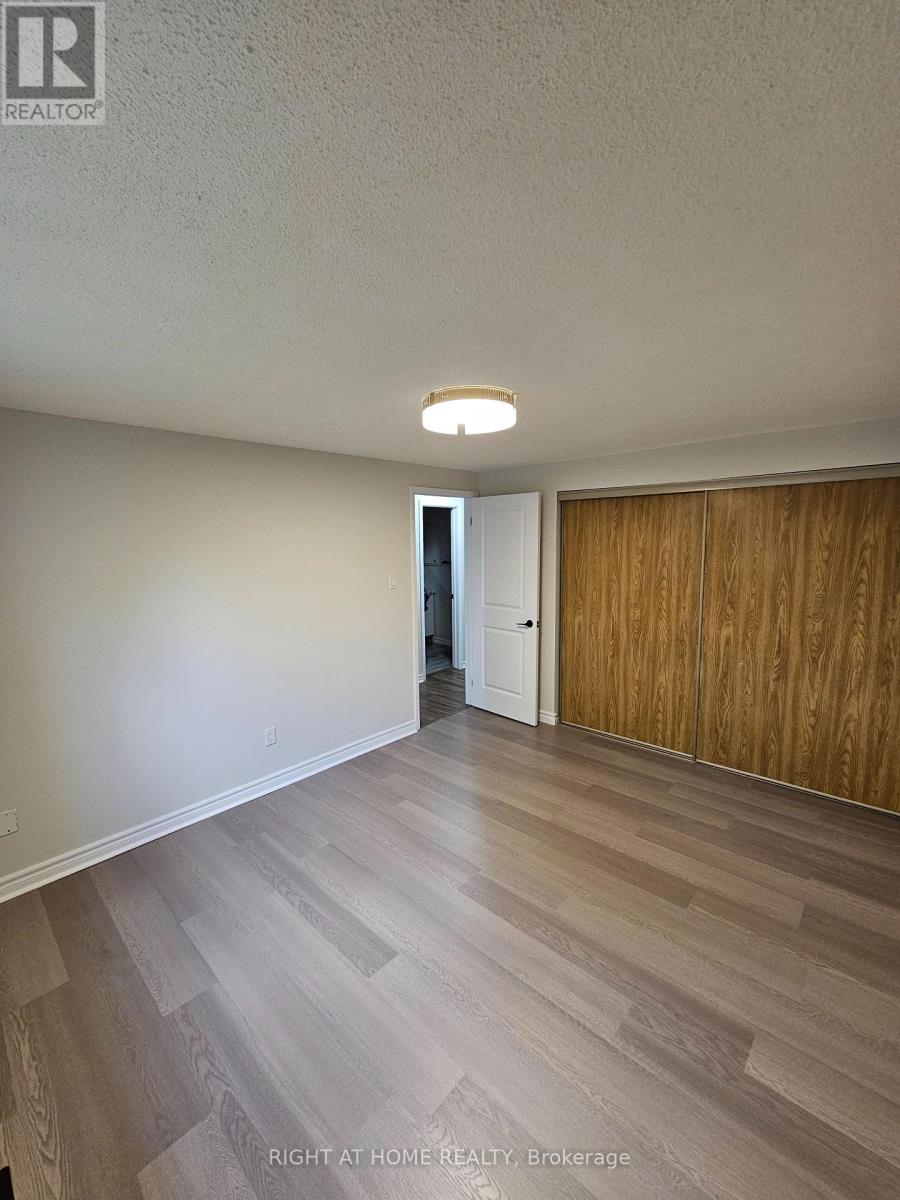 19 Greenfield Crescent, Whitby, Ontario L1N 7G2 - Photo 16 - E12513322