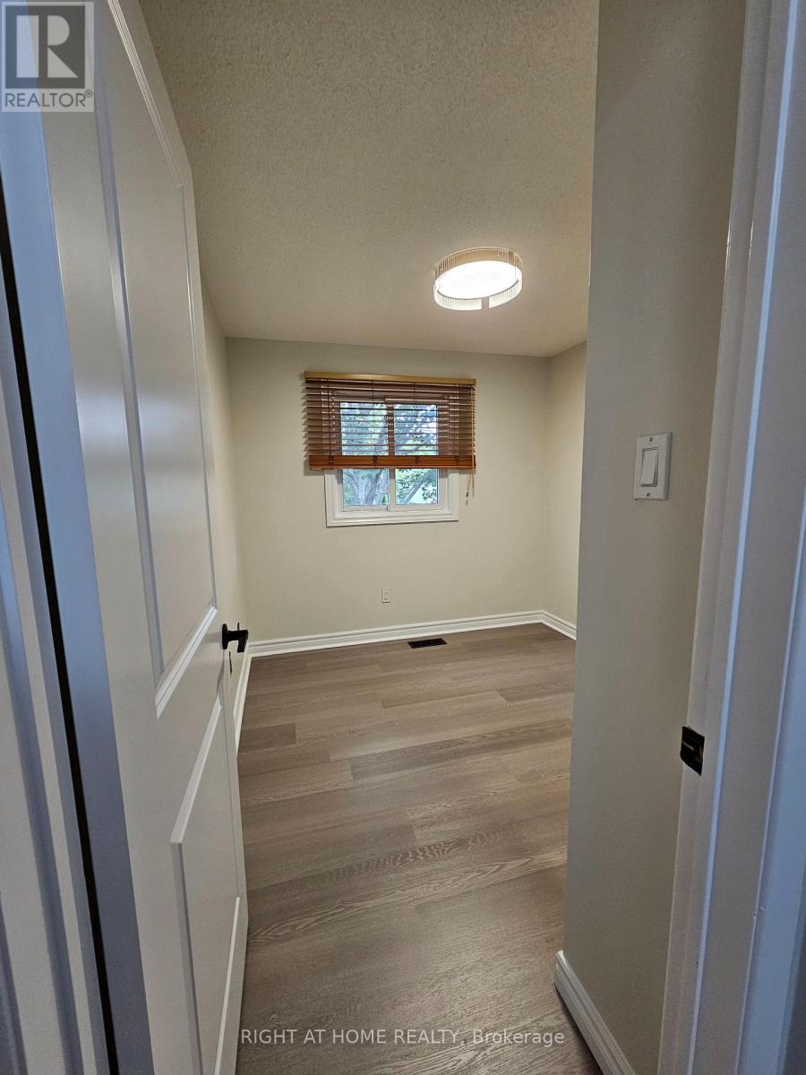 19 Greenfield Crescent, Whitby, Ontario L1N 7G2 - Photo 17 - E12513322