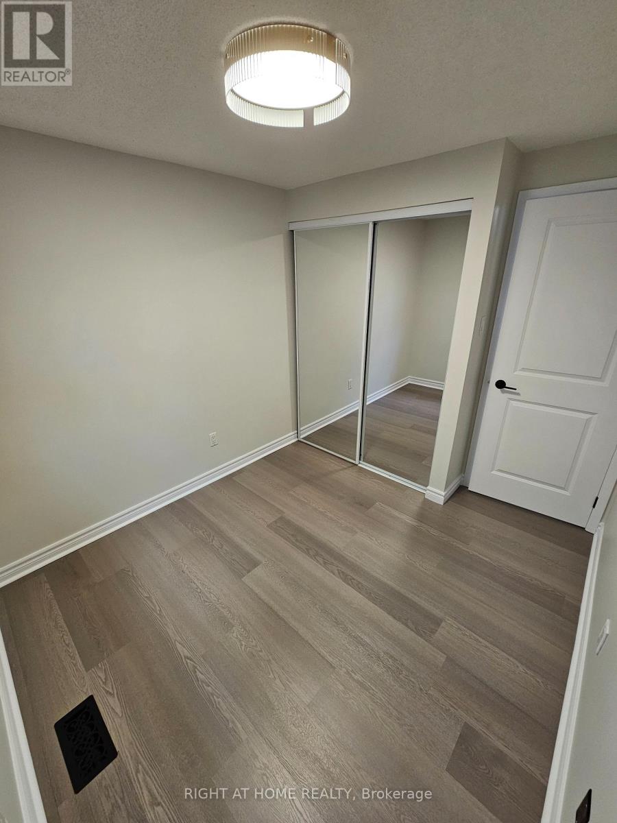 19 Greenfield Crescent, Whitby, Ontario L1N 7G2 - Photo 18 - E12513322