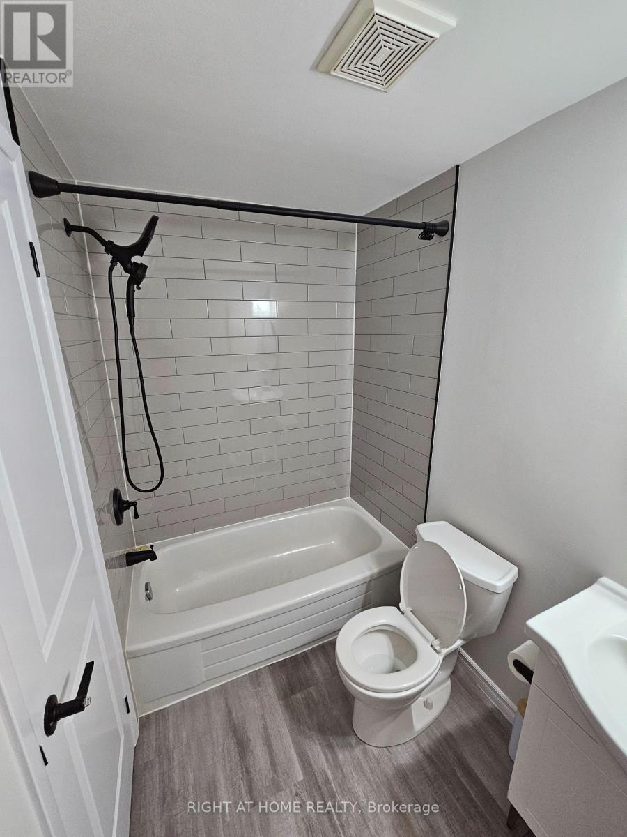 19 Greenfield Crescent, Whitby, Ontario L1N 7G2 - Photo 20 - E12513322