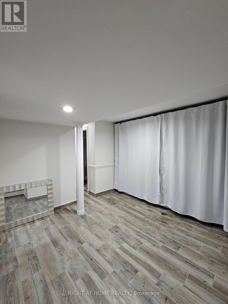 19 Greenfield Crescent, Whitby, Ontario L1N 7G2 - Photo 23 - E12513322