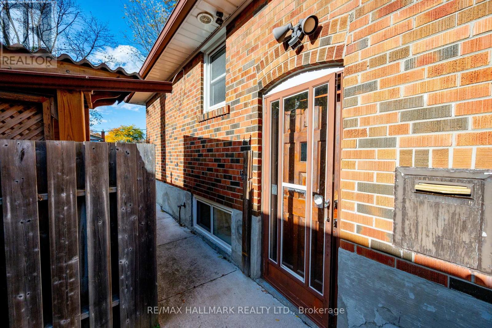 16 Stanwell Drive, Toronto, Ontario  M1P 4H5 - Photo 29 - E12513338