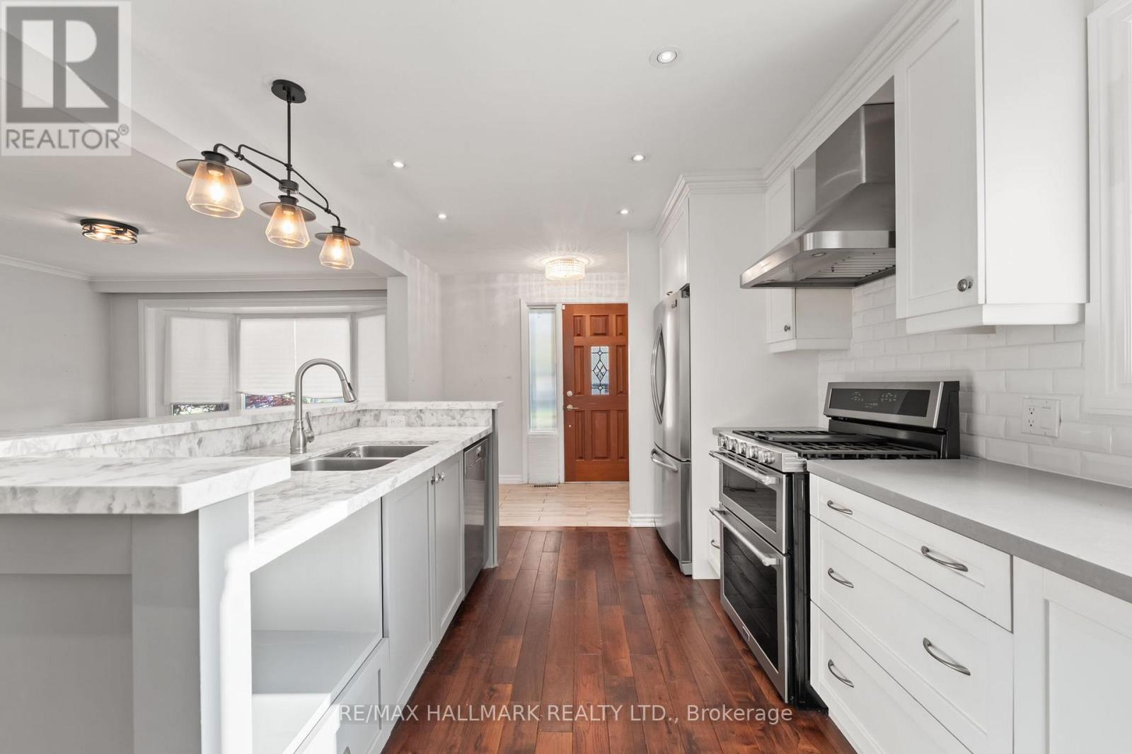 16 Stanwell Drive, Toronto, Ontario  M1P 4H5 - Photo 6 - E12513338