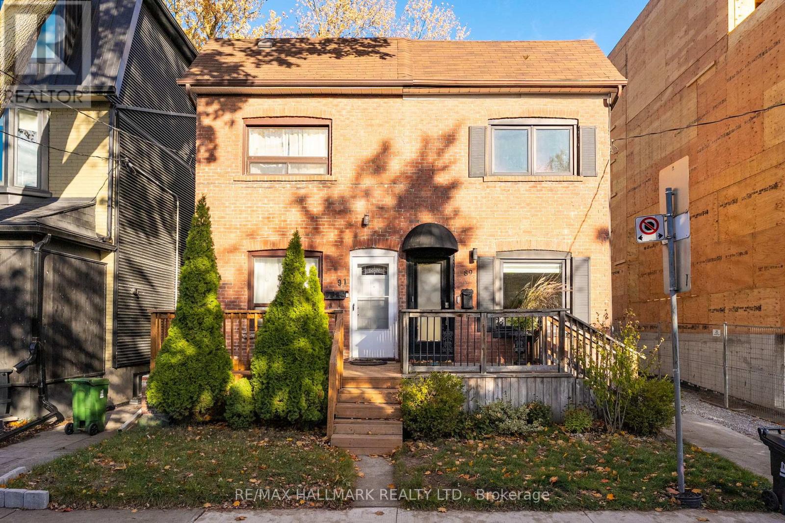 89 Knox Avenue, Toronto, Ontario  M4L 2P1 - Photo 1 - E12513354