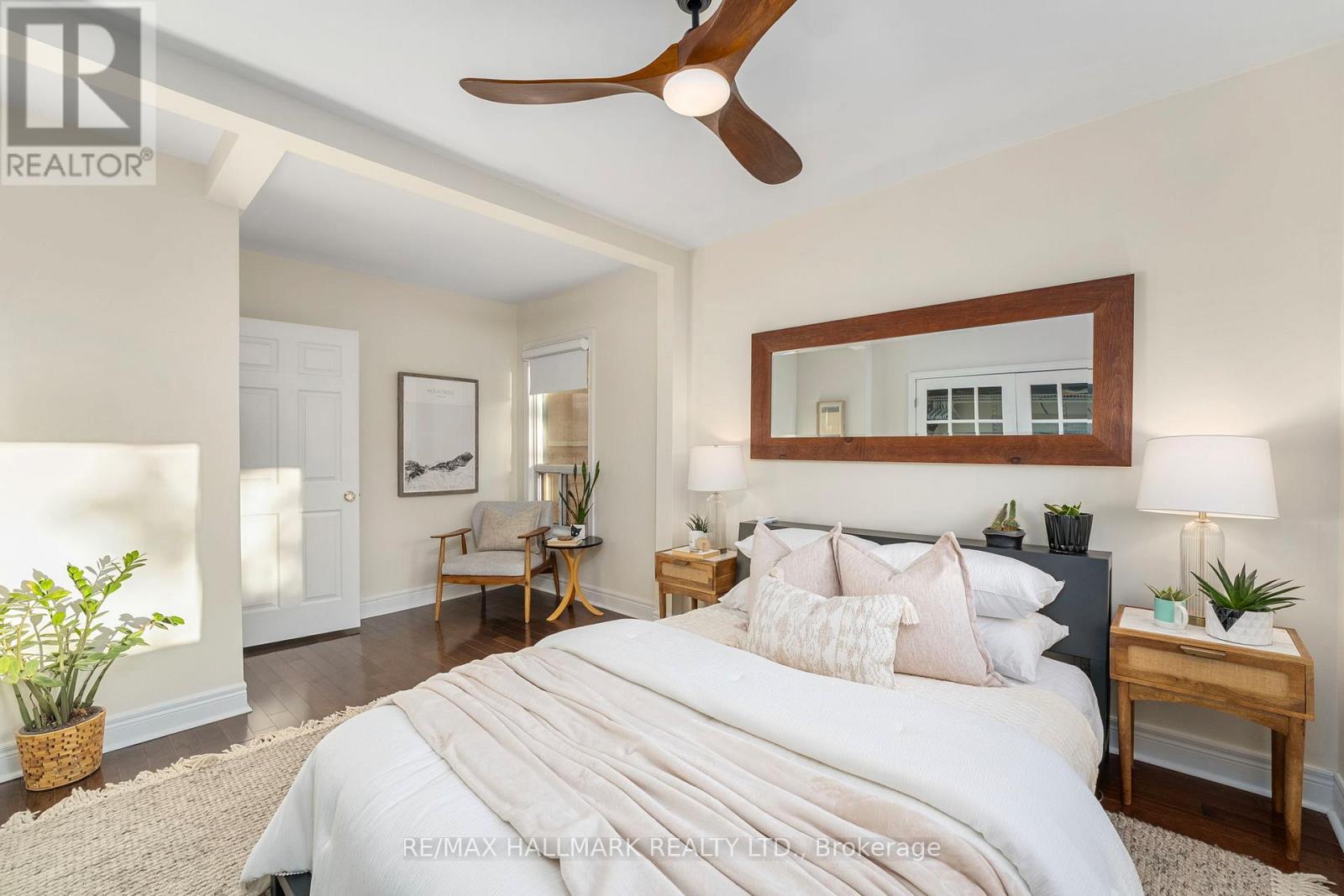 89 Knox Avenue, Toronto, Ontario  M4L 2P1 - Photo 21 - E12513354