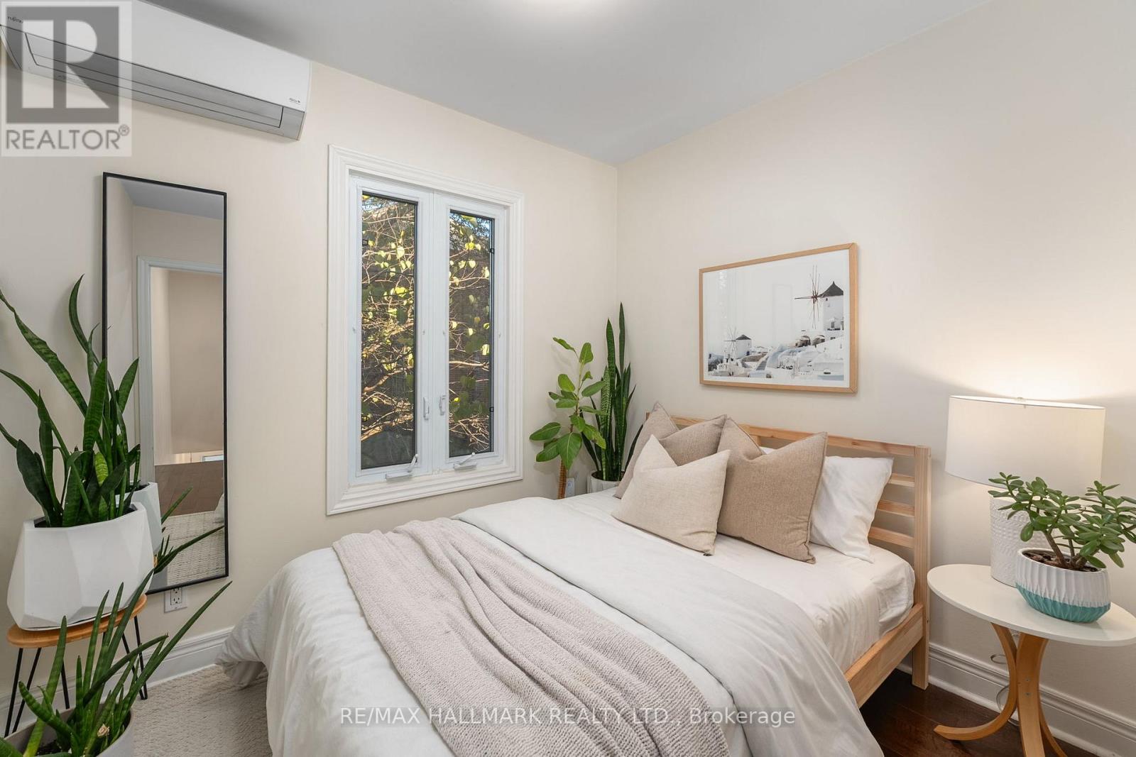 89 Knox Avenue, Toronto, Ontario  M4L 2P1 - Photo 23 - E12513354