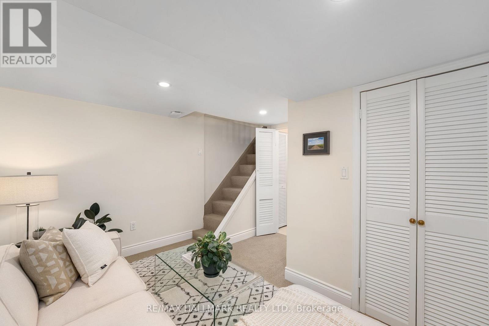 89 Knox Avenue, Toronto, Ontario  M4L 2P1 - Photo 26 - E12513354