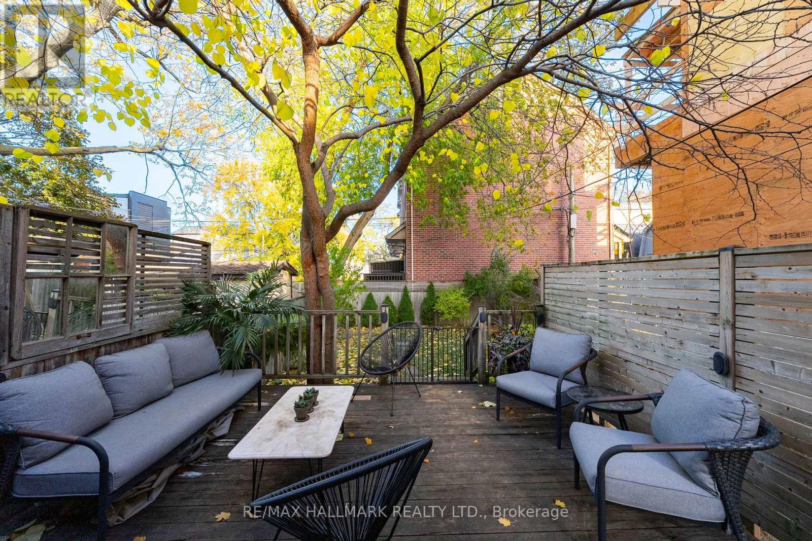 89 Knox Avenue, Toronto, Ontario  M4L 2P1 - Photo 40 - E12513354