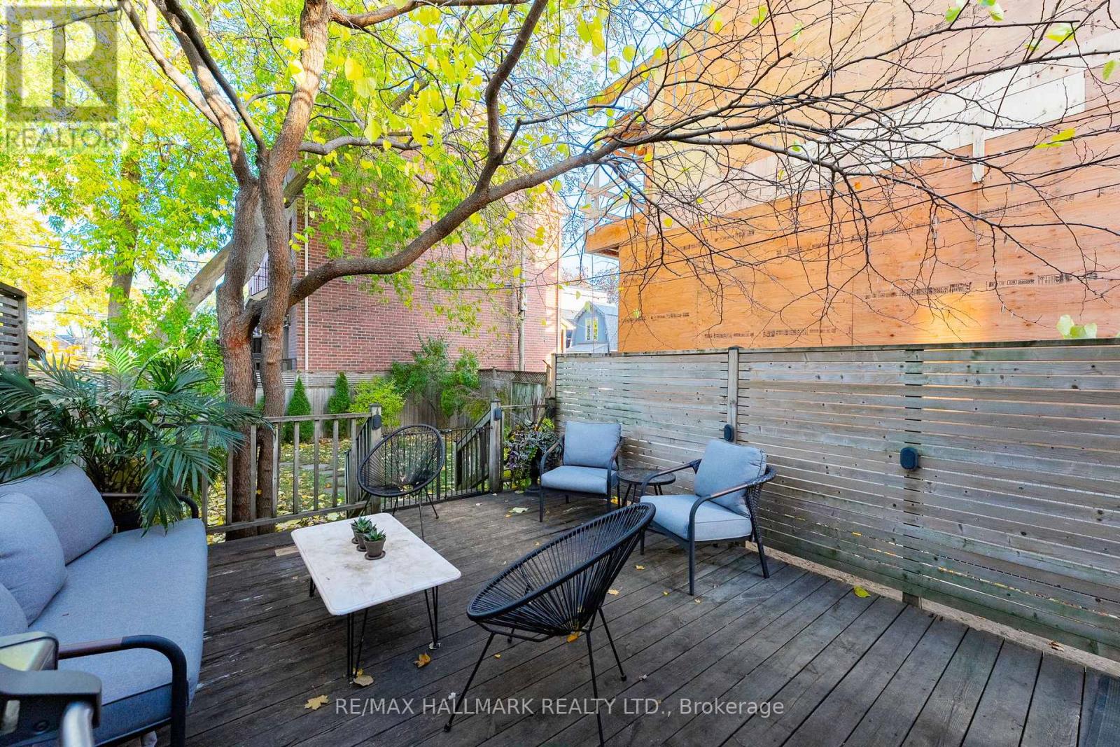 89 Knox Avenue, Toronto, Ontario  M4L 2P1 - Photo 41 - E12513354