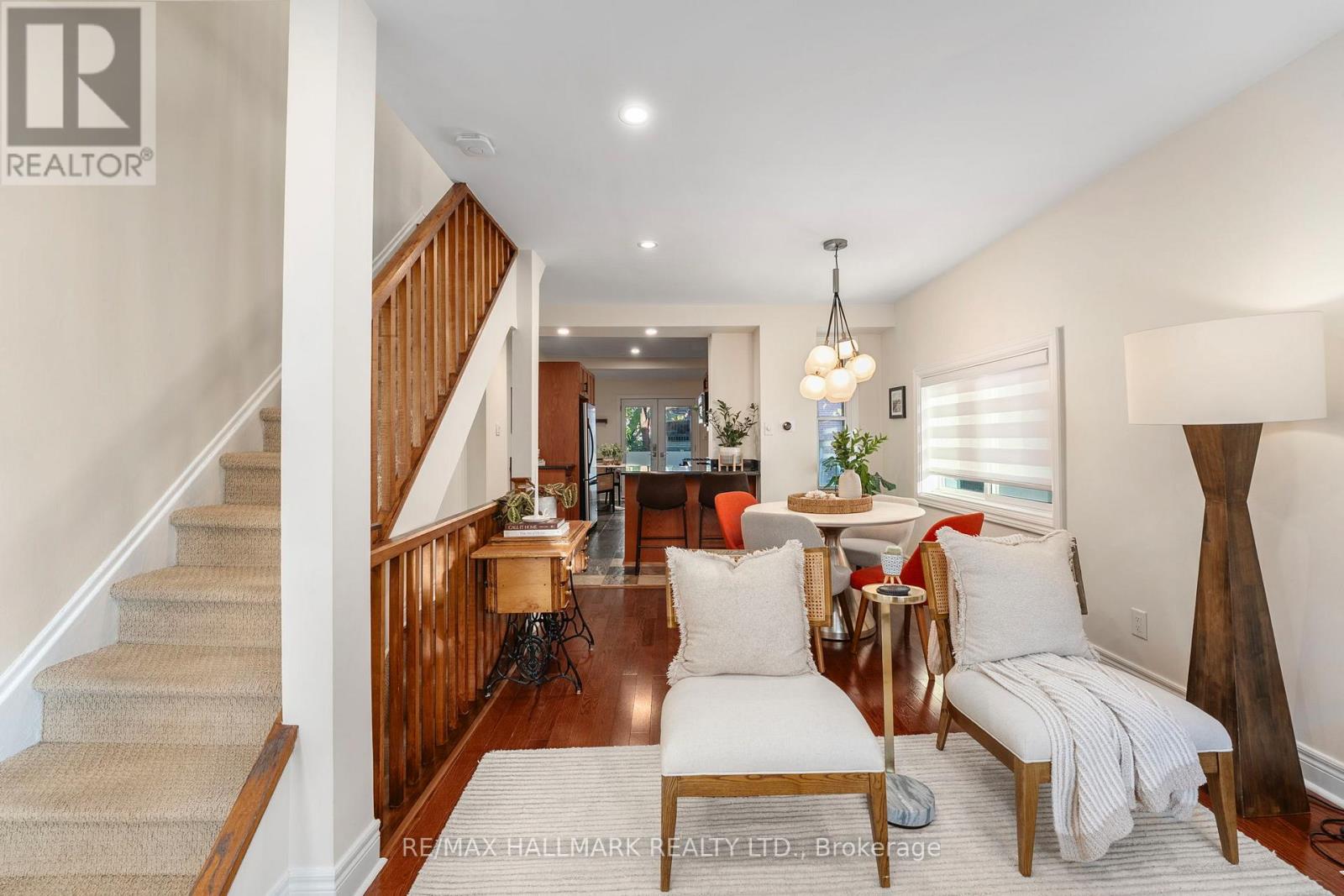 89 Knox Avenue, Toronto, Ontario  M4L 2P1 - Photo 8 - E12513354