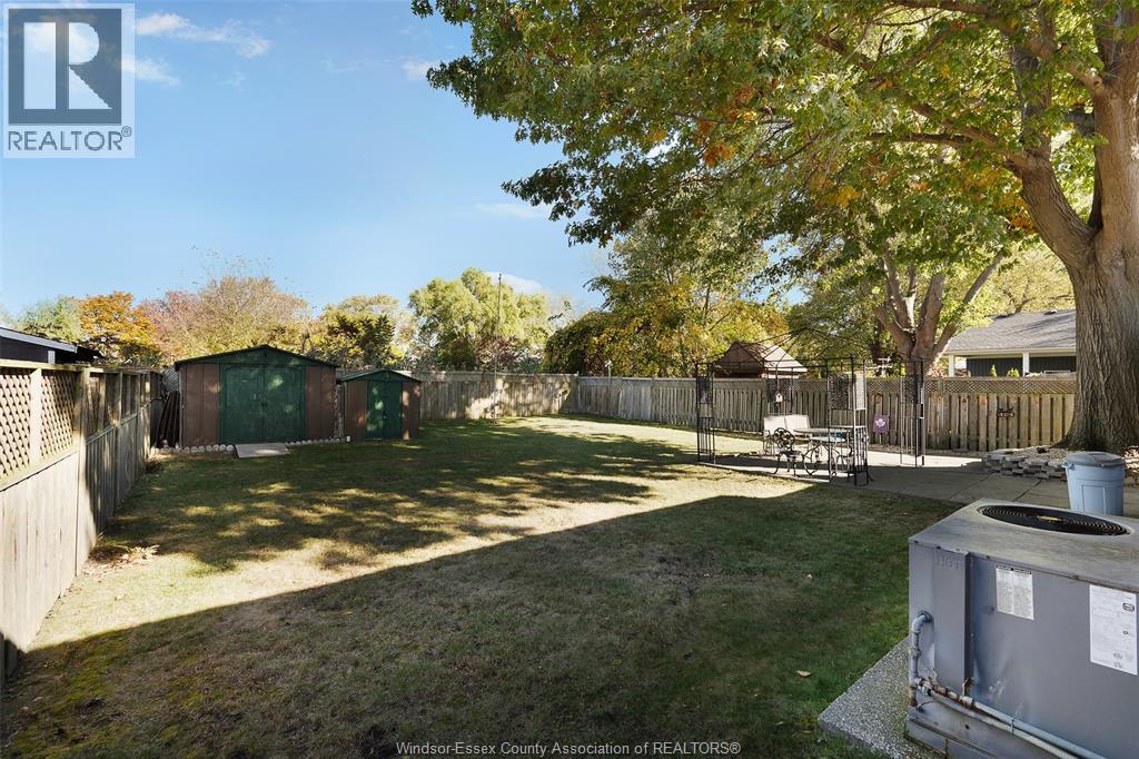 721 Optimist Street, Lakeshore, Ontario  N0R 1A0 - Photo 7 - 25028118