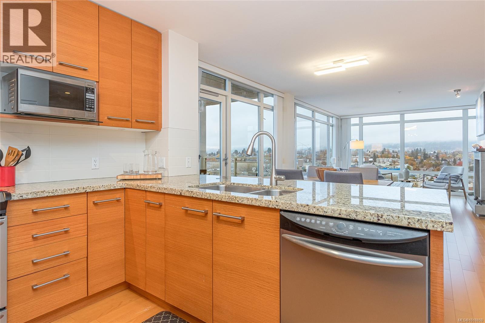 1502 38 Front St, Nanaimo, British Columbia  V8R 0B8 - Photo 10 - 1018859