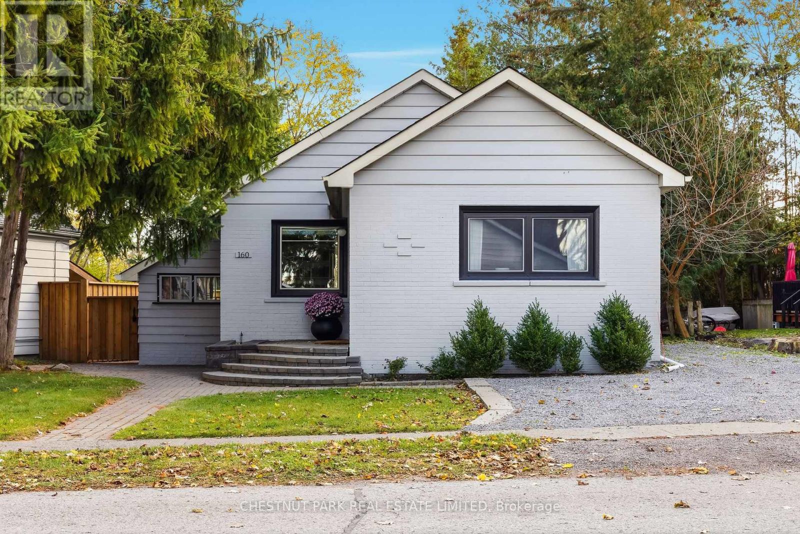 160 VICTORIA DRIVE, Uxbridge, Ontario