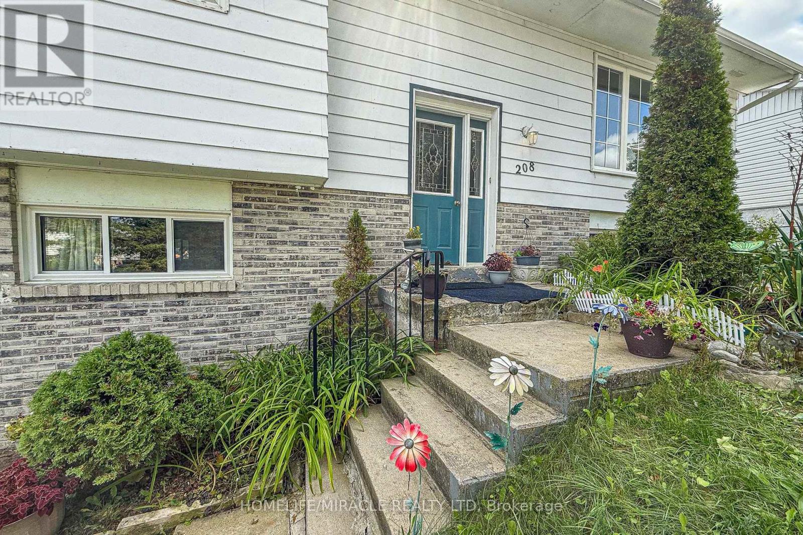 208 Park Street, Brock, Ontario  L0E 1E0 - Photo 3 - N12513186