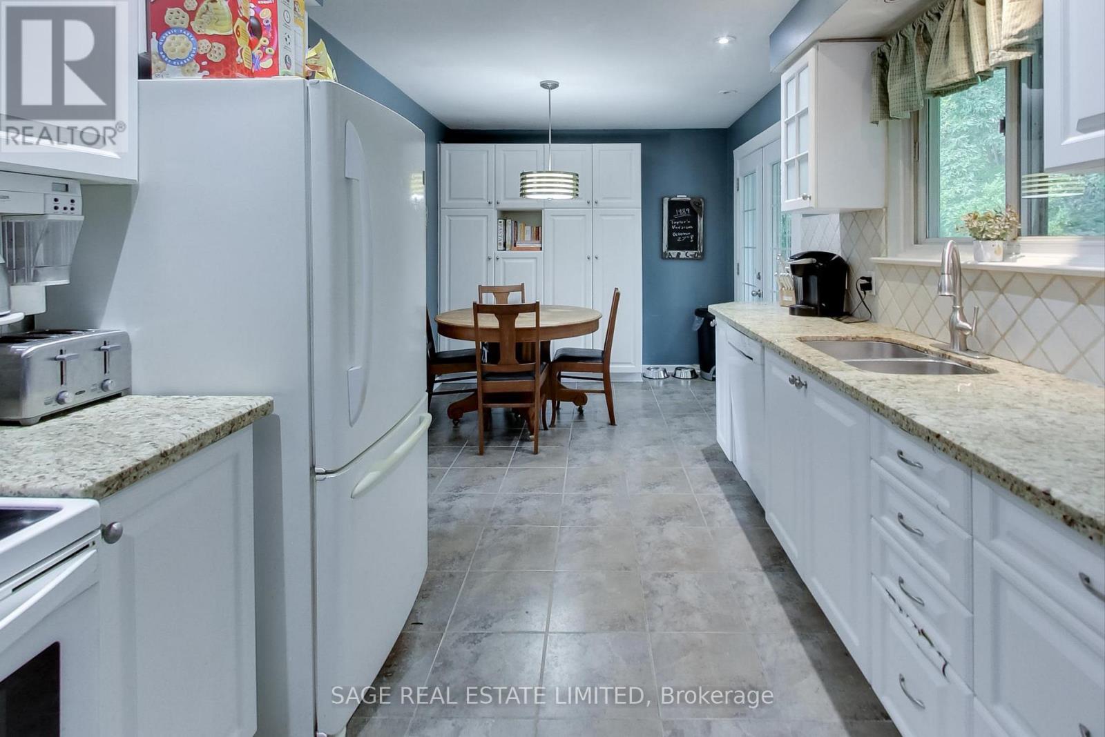 6 Dunsinane Drive, Markham, Ontario  L3T 3K2 - Photo 18 - N12513190