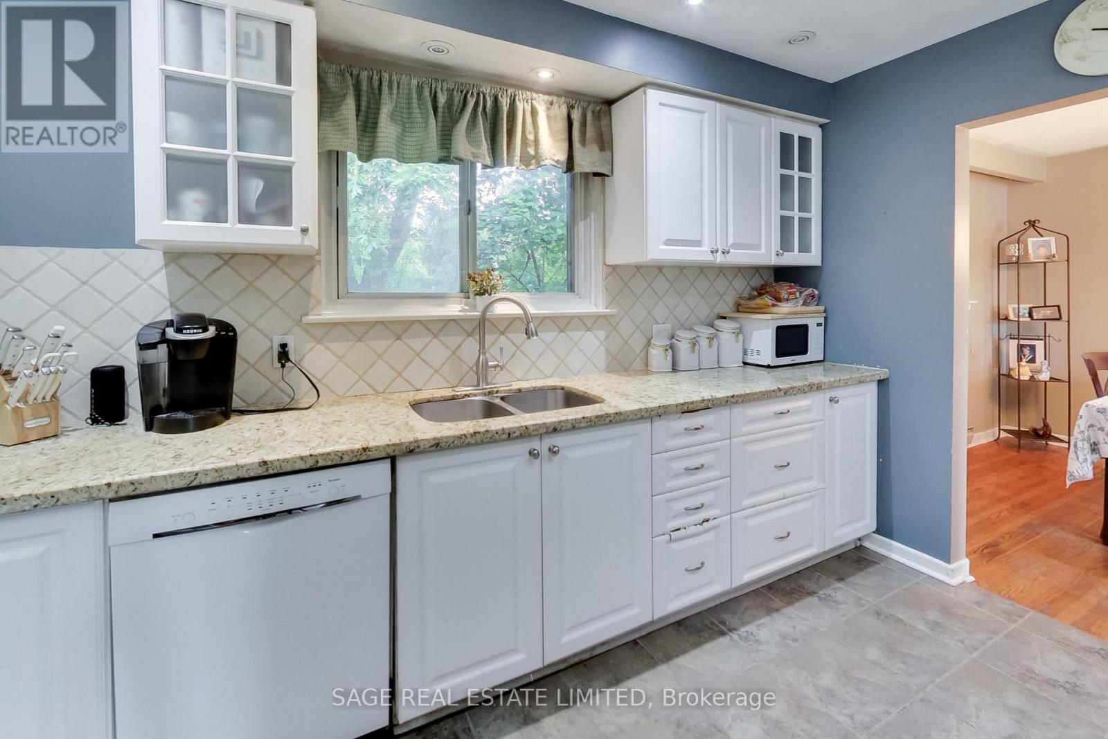 6 Dunsinane Drive, Markham, Ontario  L3T 3K2 - Photo 19 - N12513190