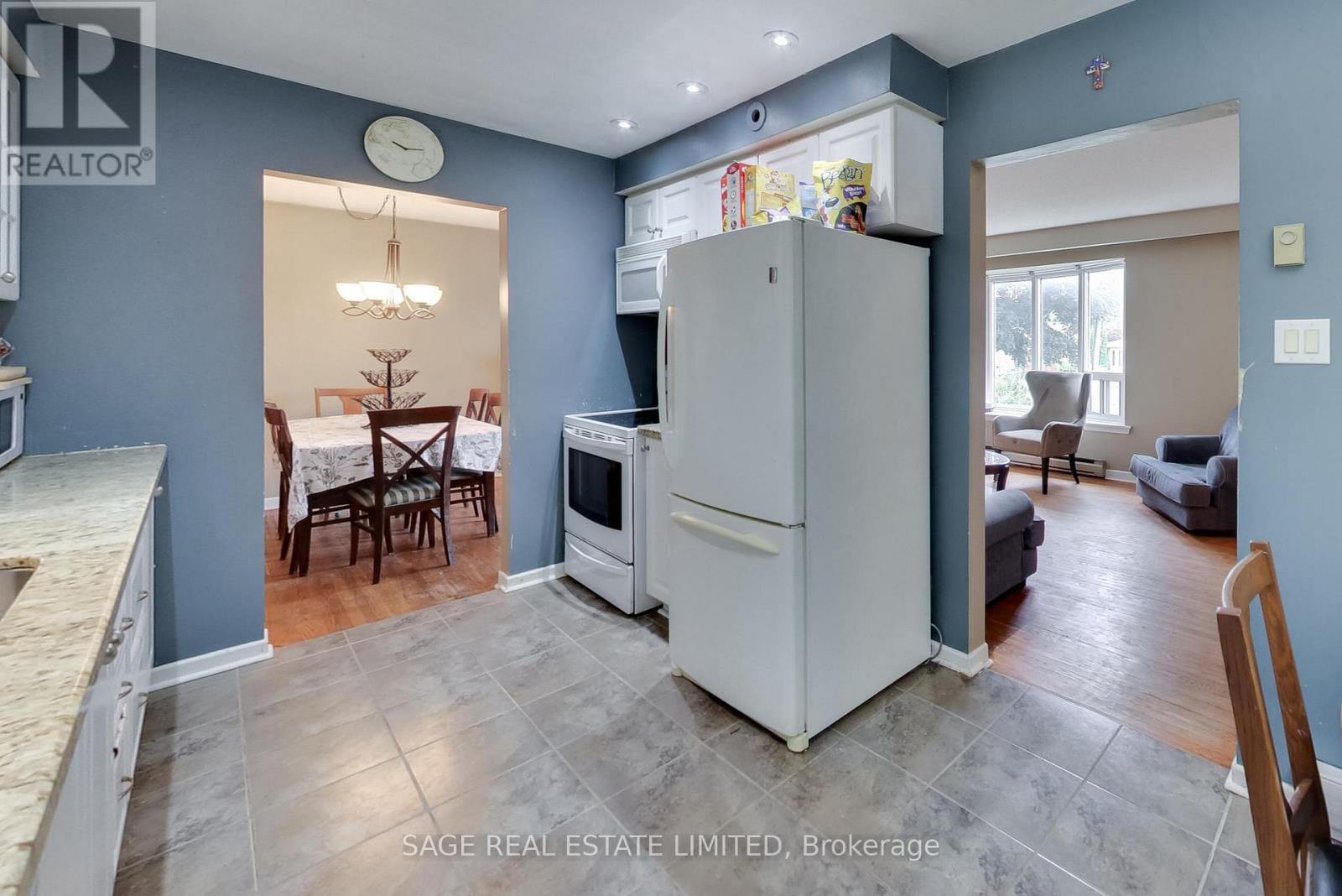 6 Dunsinane Drive, Markham, Ontario  L3T 3K2 - Photo 23 - N12513190