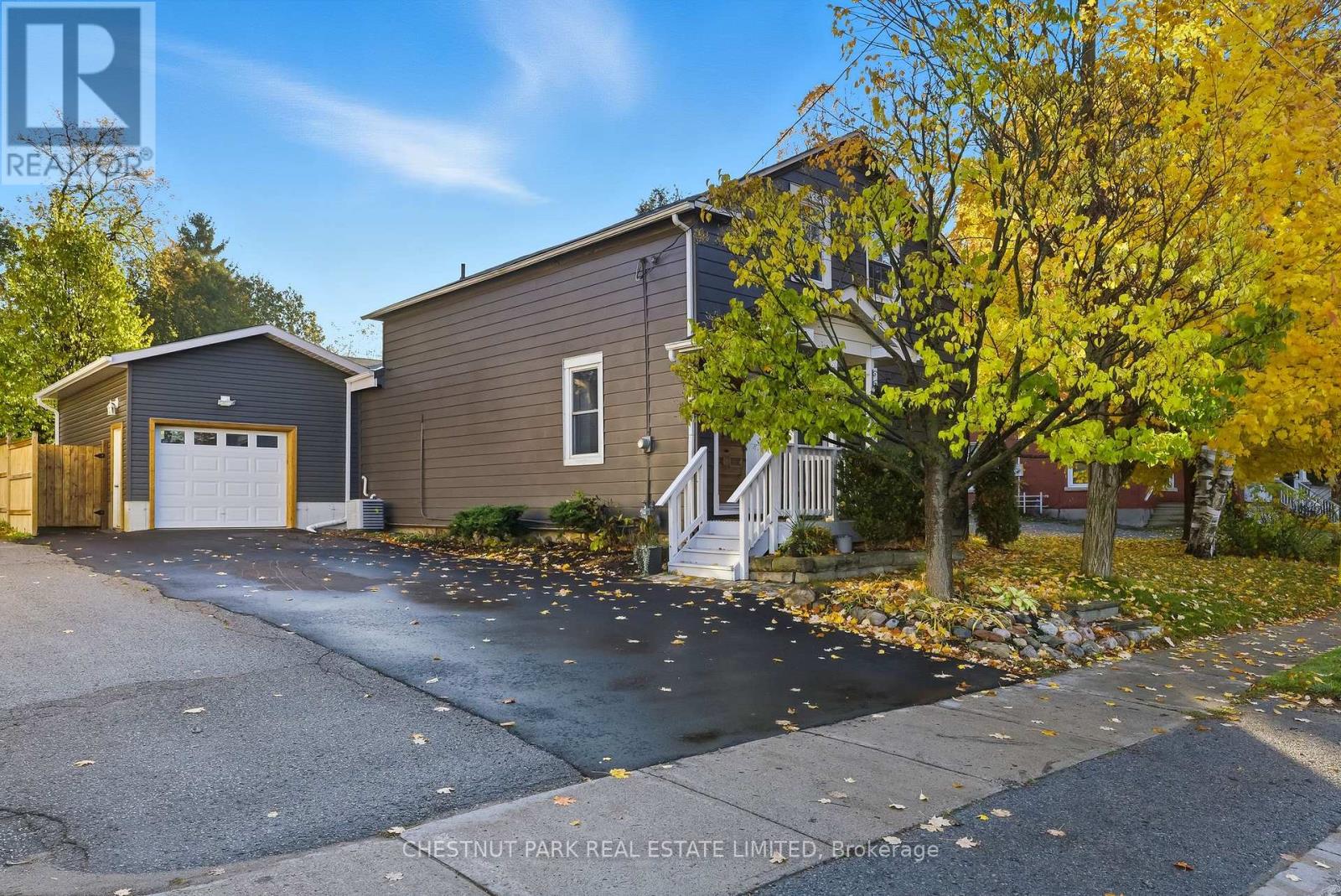 67 Main Street S, Uxbridge, Ontario  L9P 1J4 - Photo 2 - N12513220