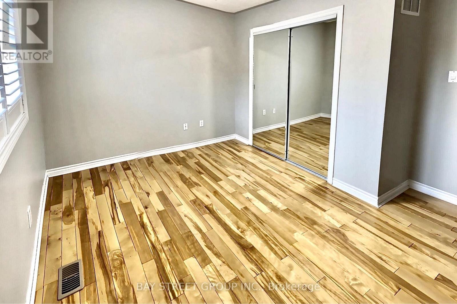 162 Matthew Boyd Crescent, Newmarket, Ontario  L3X 3C6 - Photo 14 - N12513236