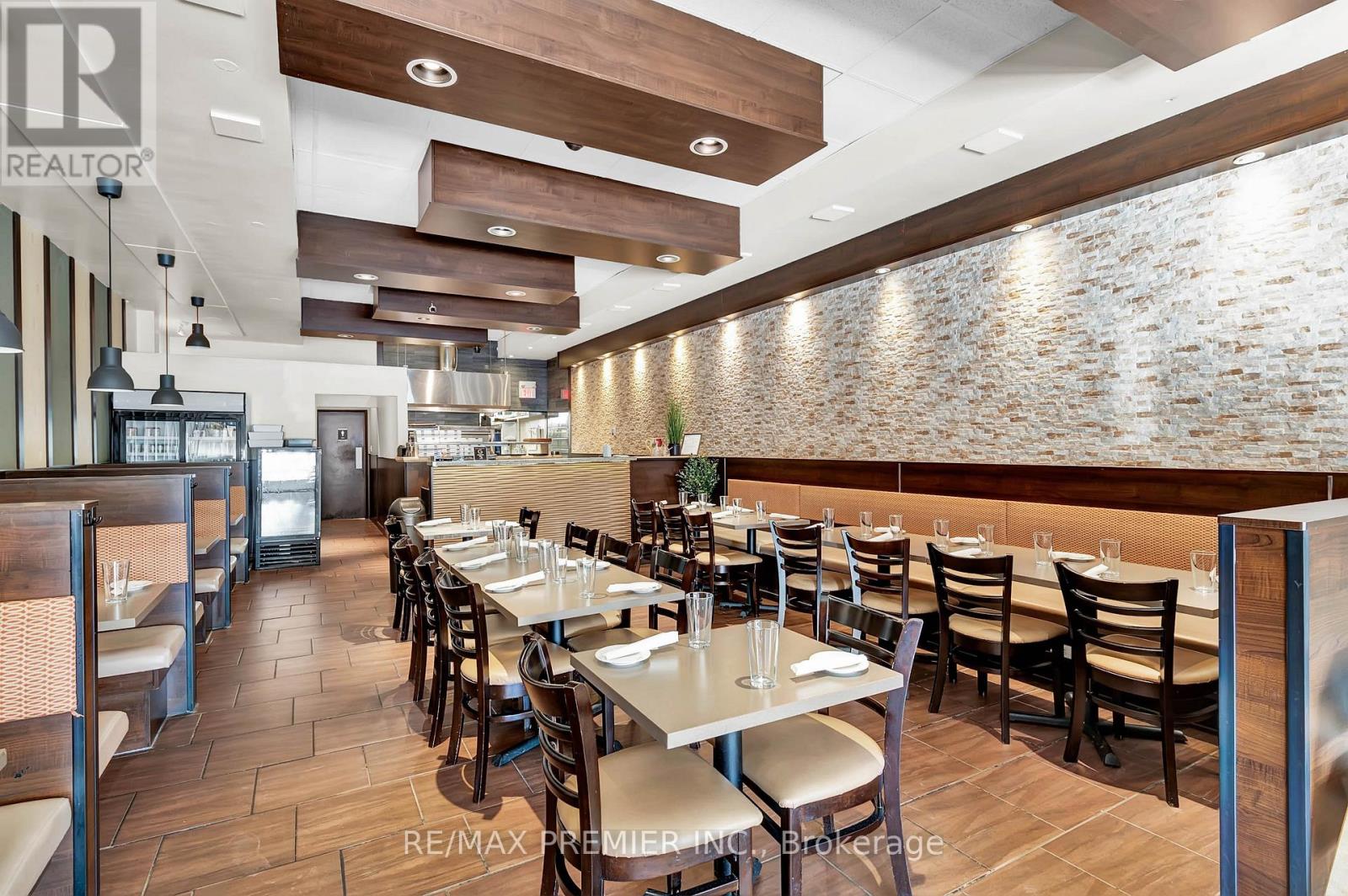 15 - 4000 Steeles Avenue W, Vaughan, Ontario  L4L 4V9 - Photo 9 - N12513332