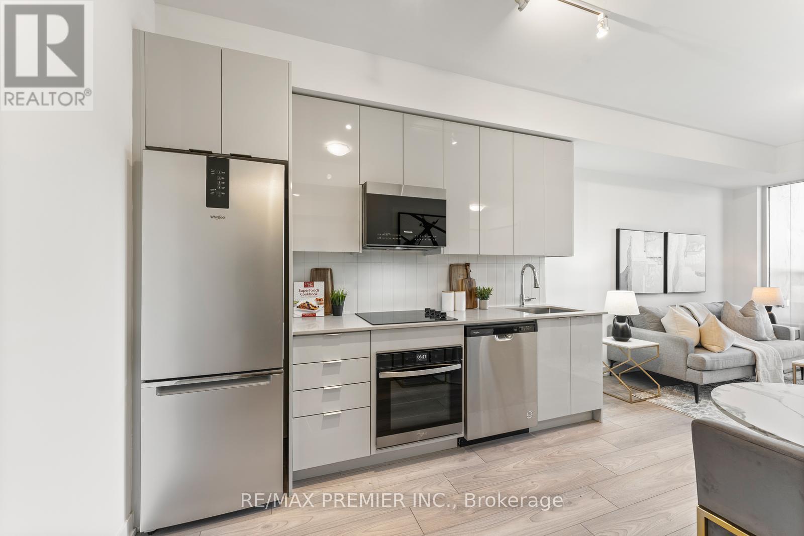 308 - 474 Caldari Road, Vaughan, Ontario  L4K 0R5 - Photo 8 - N12513342