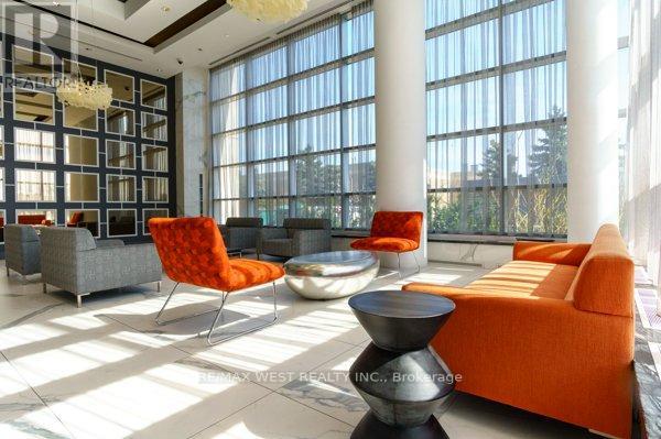 314 - 3600 Highway 7 Road, Vaughan, Ontario  L4L 0G7 - Photo 4 - N12513358