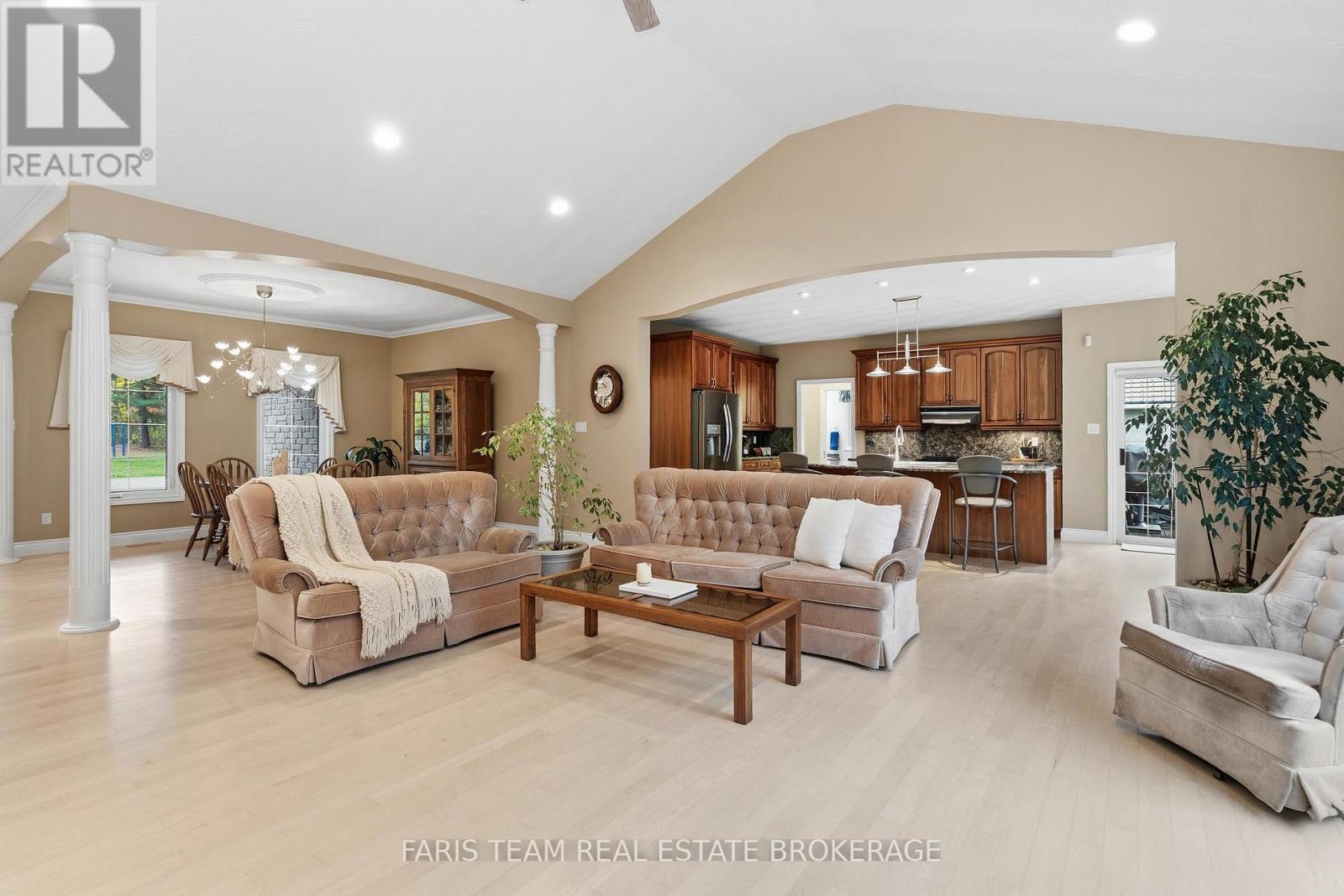 41 Paddy Dunn's Circle, Springwater, Ontario  L9X 0T2 - Photo 16 - S12513200