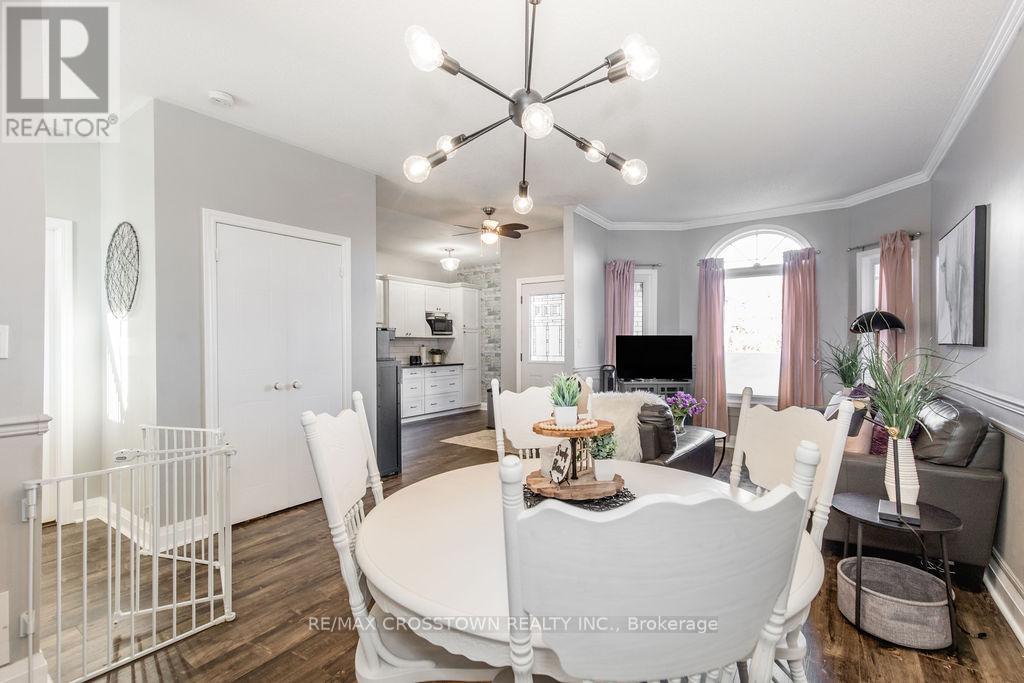 9 Aikens Crescent, Barrie (Holly), Ontario  L4N 8M6 - Photo 15 - S12513212