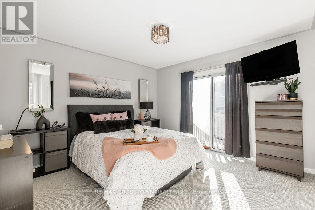 9 Aikens Crescent, Barrie (Holly), Ontario  L4N 8M6 - Photo 17 - S12513212