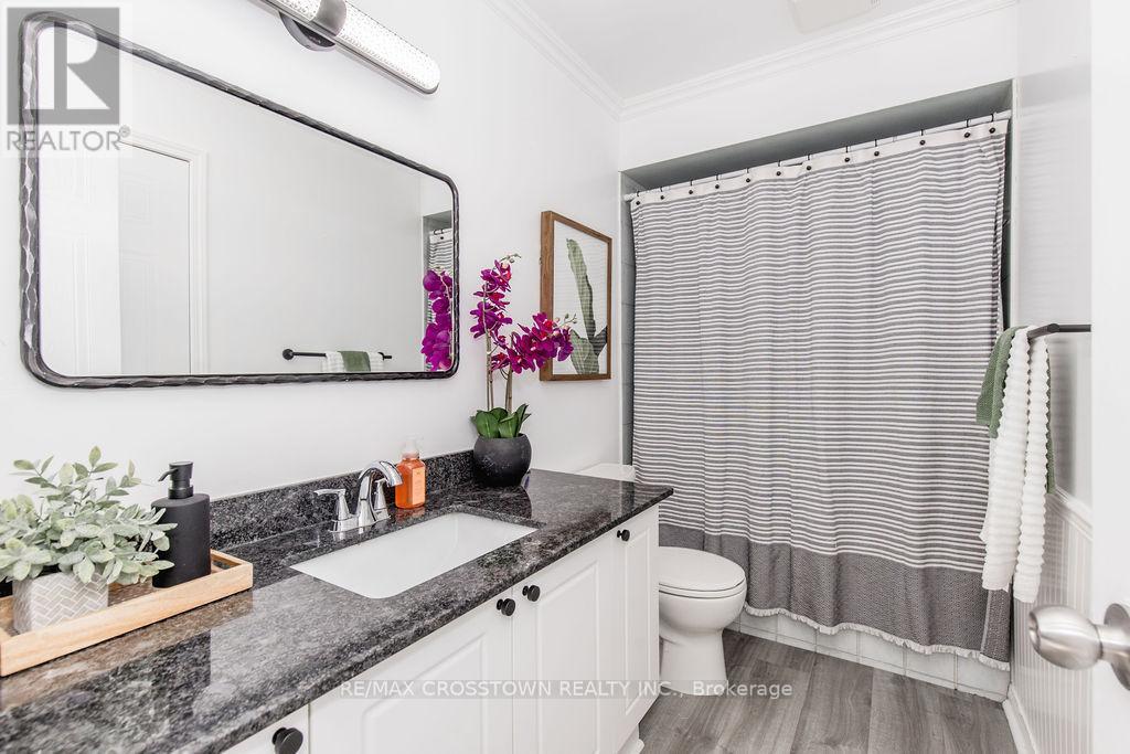 9 Aikens Crescent, Barrie (Holly), Ontario  L4N 8M6 - Photo 23 - S12513212