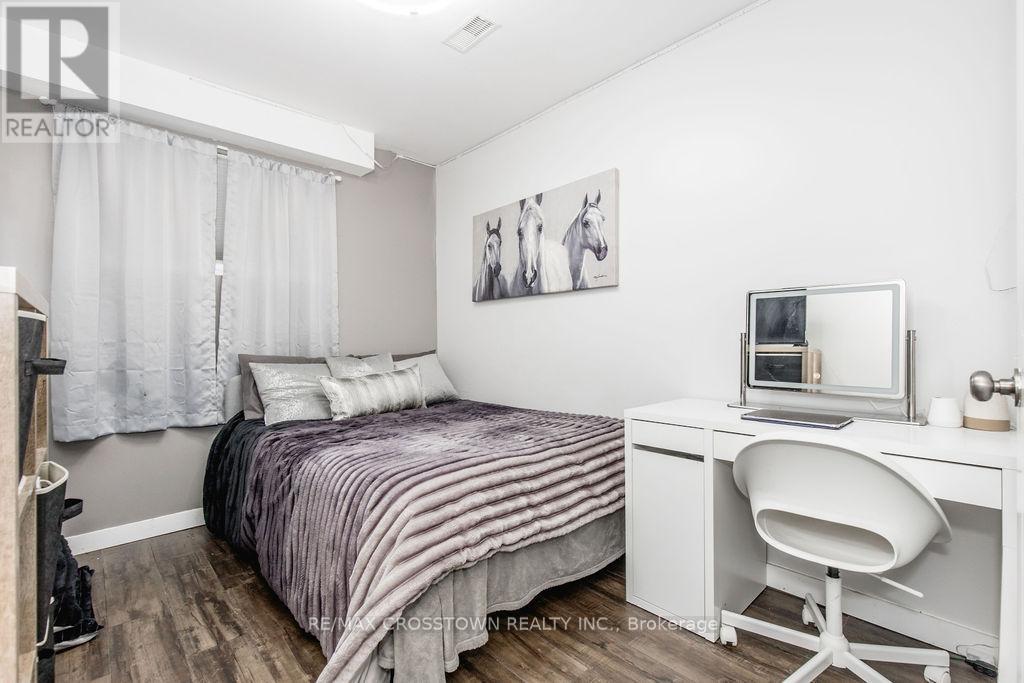 9 Aikens Crescent, Barrie (Holly), Ontario  L4N 8M6 - Photo 30 - S12513212