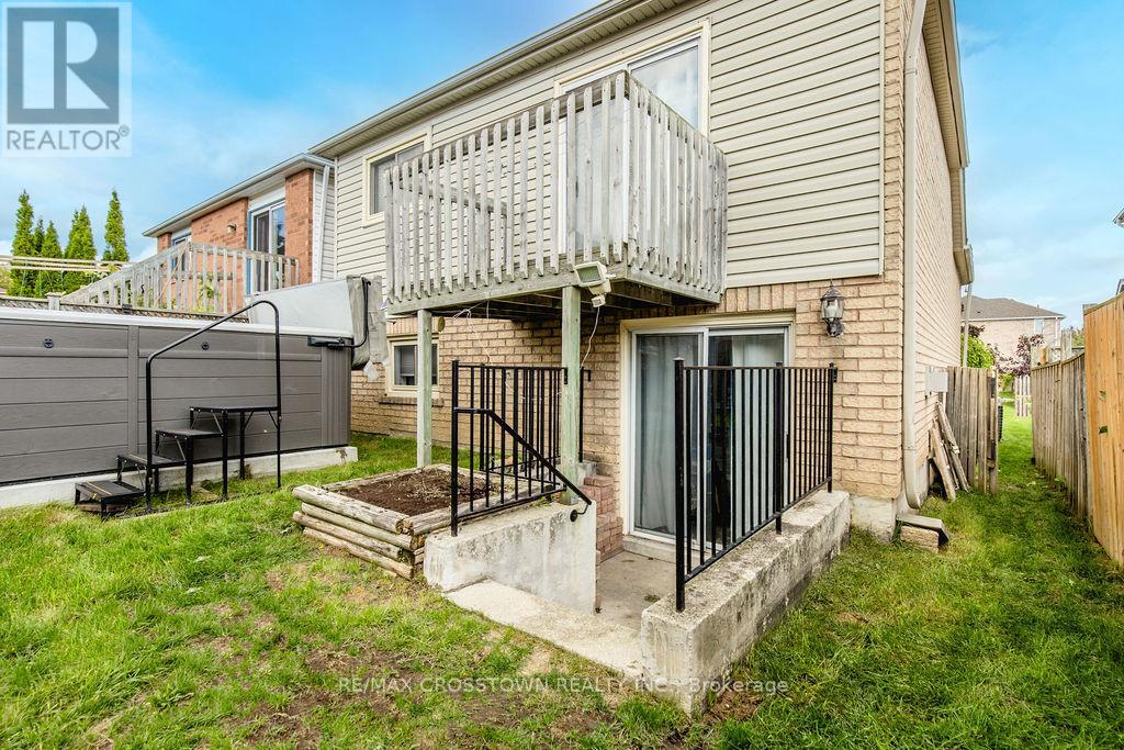 9 Aikens Crescent, Barrie (Holly), Ontario  L4N 8M6 - Photo 37 - S12513212