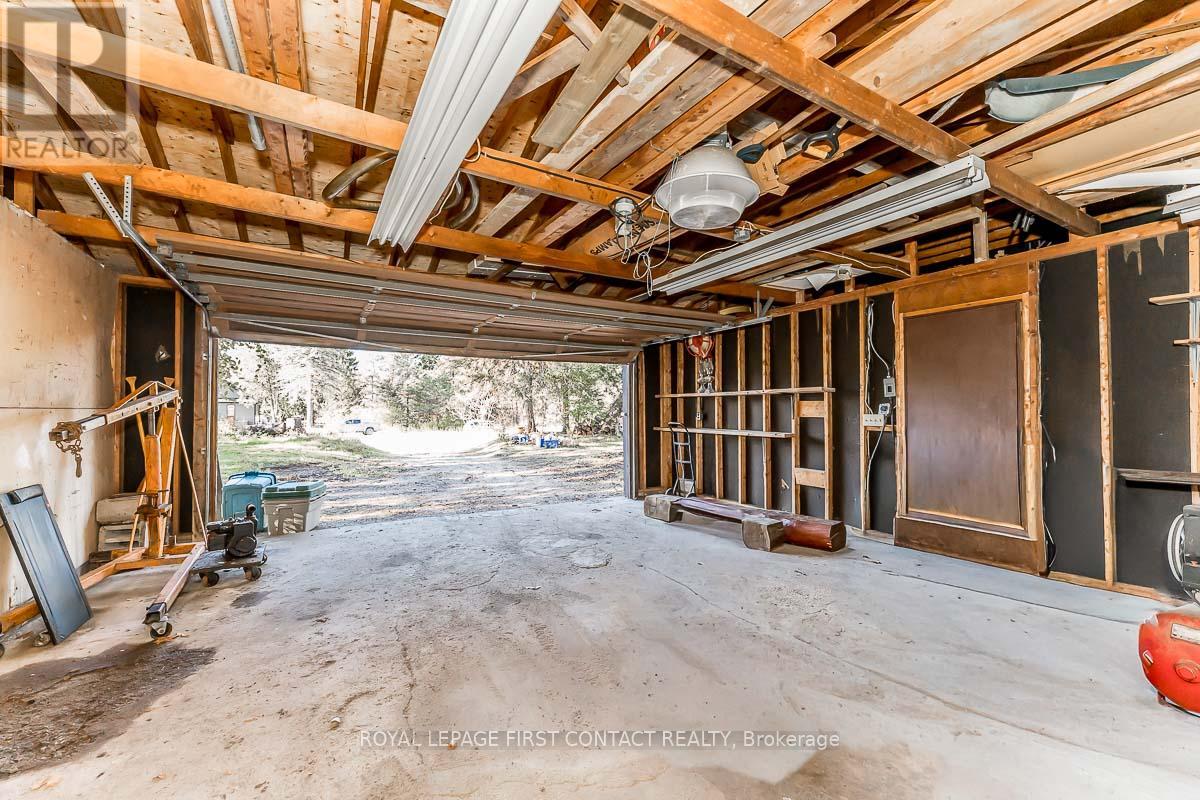 11707 27 County Road, Springwater, Ontario  L0L 1X0 - Photo 27 - S12513404