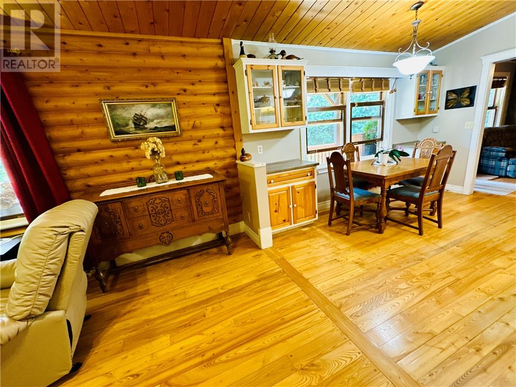 544 Ketchankookem Trail, Mindemoya, Ontario  P0P 1S0 - Photo 16 - 2125519