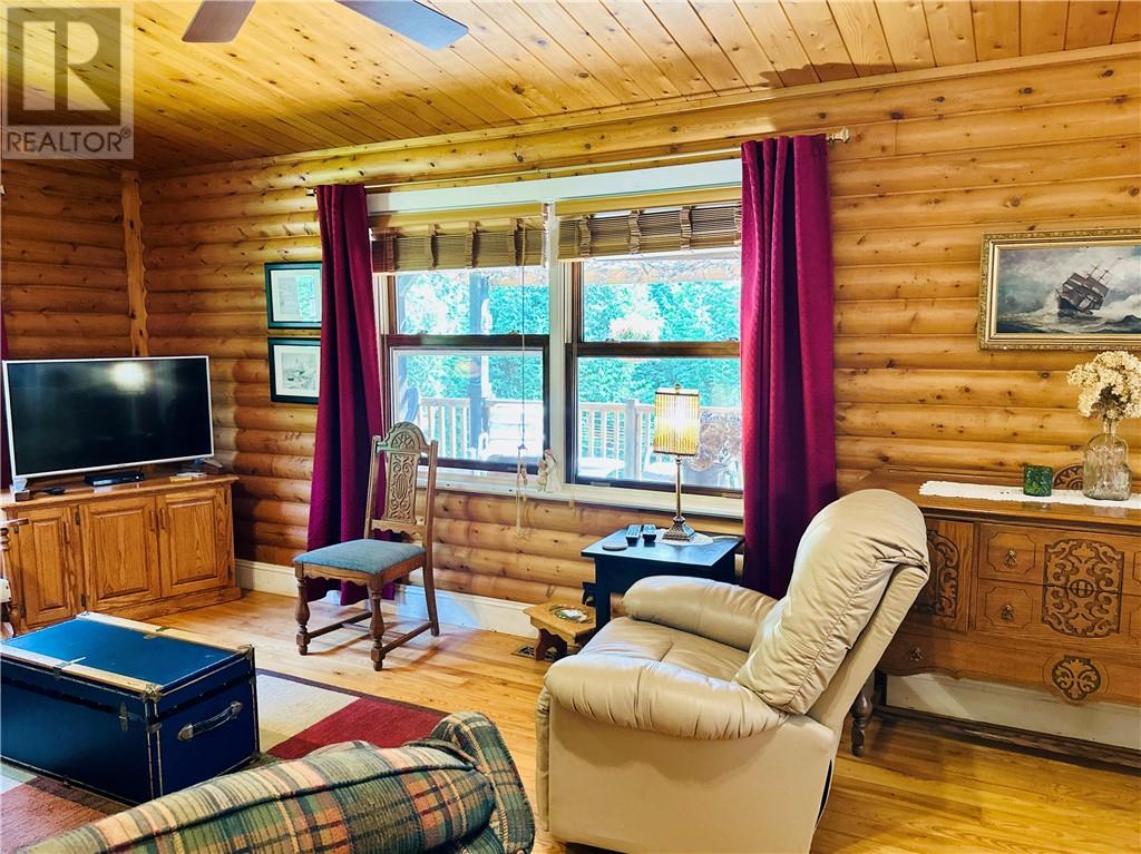 544 Ketchankookem Trail, Mindemoya, Ontario  P0P 1S0 - Photo 18 - 2125519