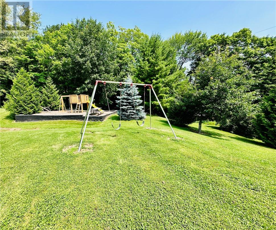 544 Ketchankookem Trail, Mindemoya, Ontario  P0P 1S0 - Photo 34 - 2125519