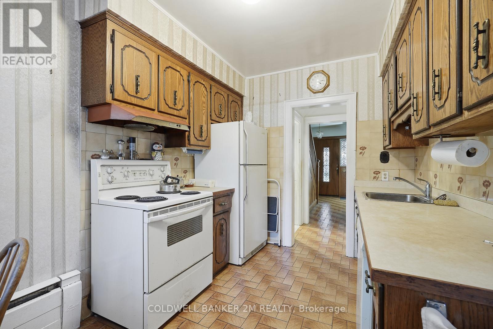 296 Briar Hill Avenue, Toronto, Ontario  M4R 1J2 - Photo 14 - C12513502