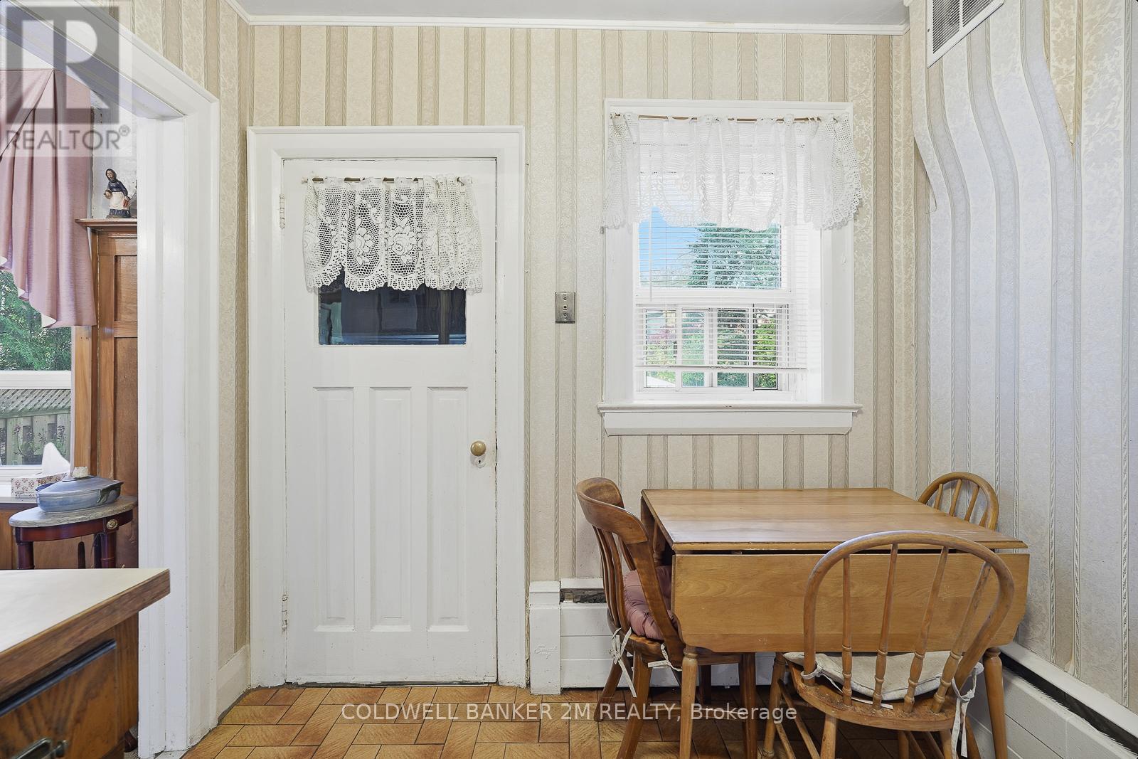 296 Briar Hill Avenue, Toronto, Ontario  M4R 1J2 - Photo 18 - C12513502