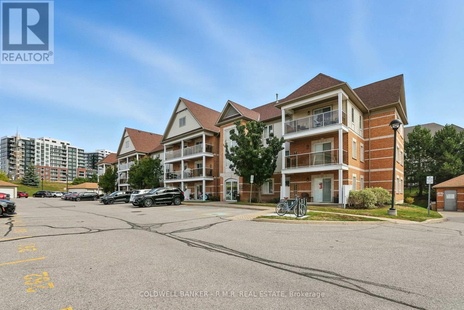 310 - 124 Aspen Springs Drive, Clarington, Ontario  L1C 0G8 - Photo 2 - E12513456